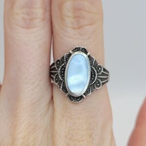 Vintage White Mother of Pearl Inlay 925 Sterling Silver Filigree Ring Size 8.5
